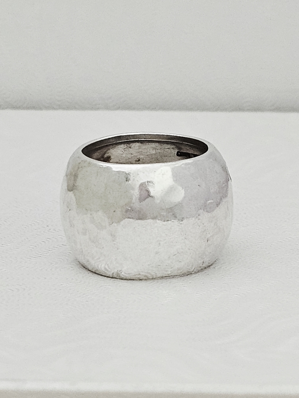 Silpada Sterling Silver CZ 'Bright Spot' Wide Band Cigar Ring Size 7.5 R2934 - Picture 5 of 14
